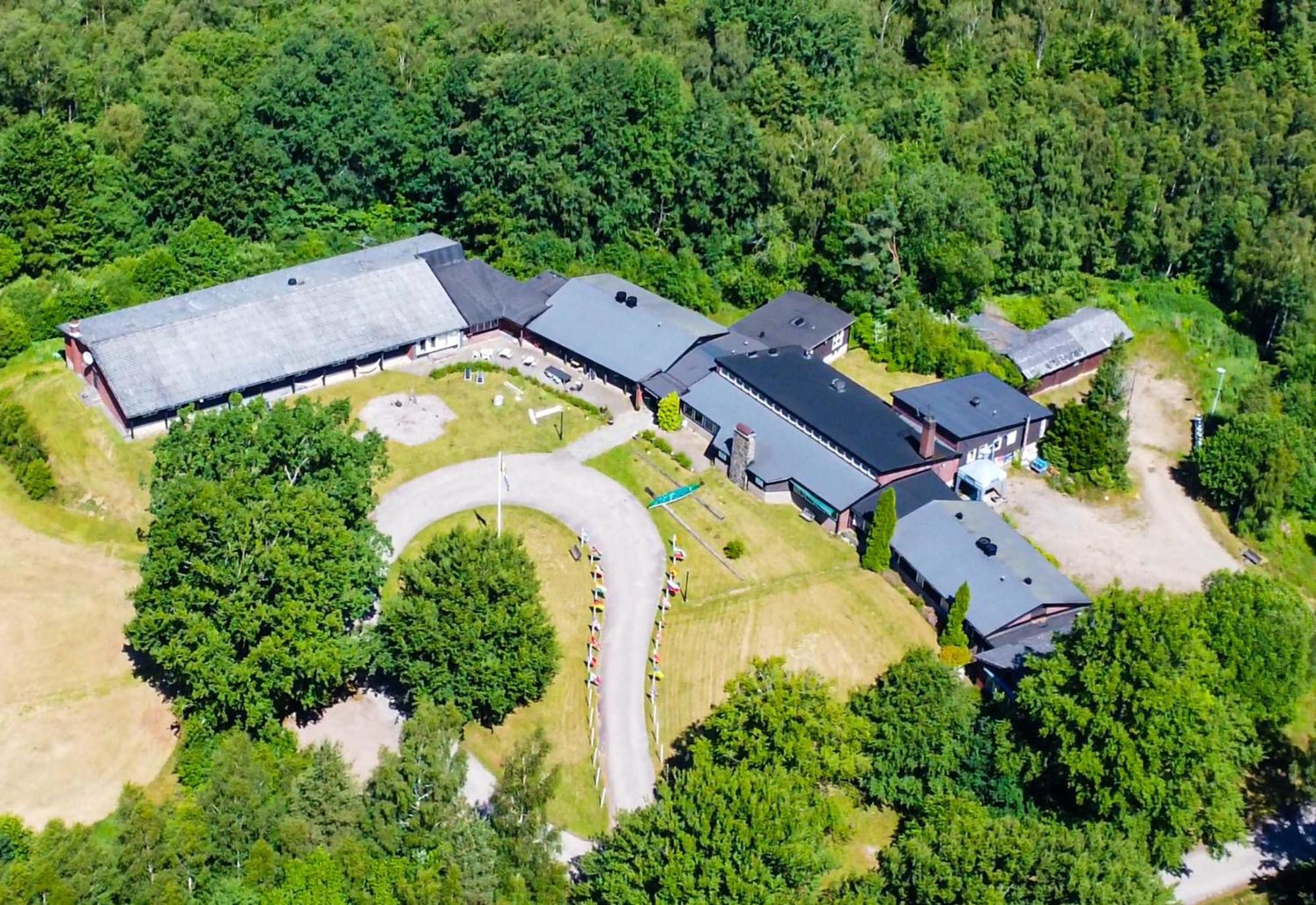Nature Shelter Hotel Asljunga Экстерьер фото